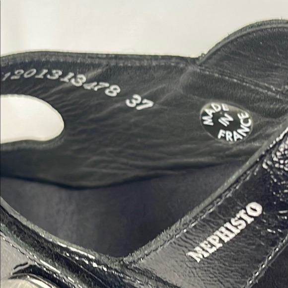 Mephisto Black Leather Sandals - Picture 4 of 9